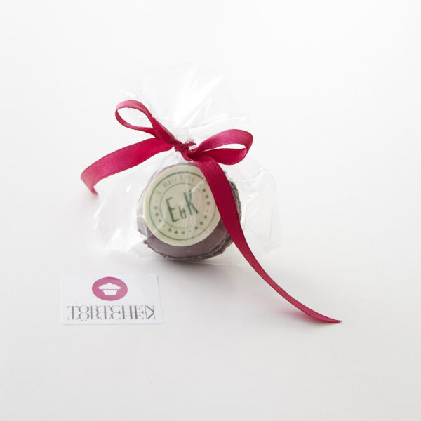 Macarons mit Schoko-Logos – individuell gestaltet für Hochzeiten oder Firmenveranstaltungen