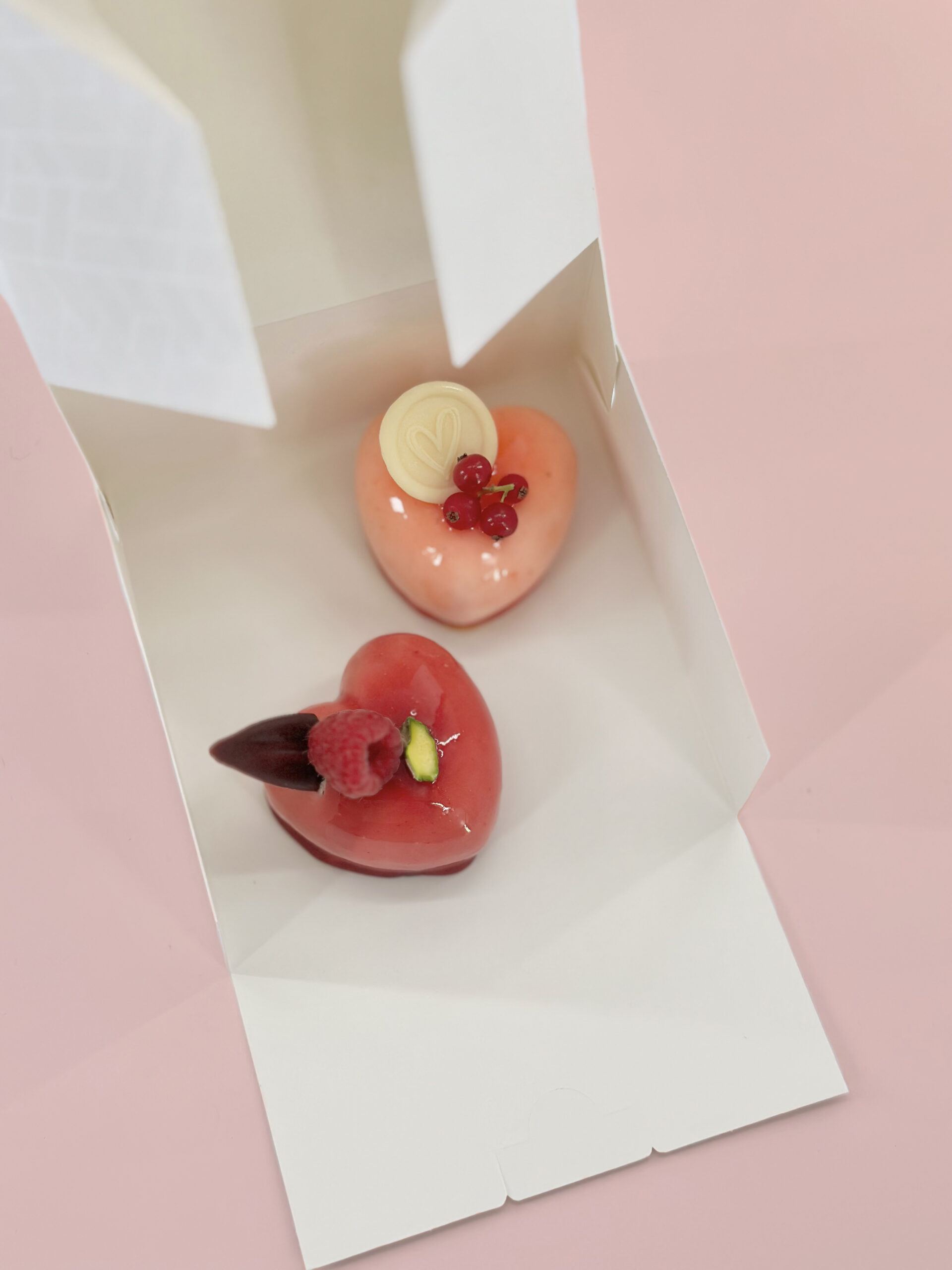 Valentinstags-Törtchenbox (kein Postversand möglich, Abholung am 13. oder 14. Februar) – Bild 4